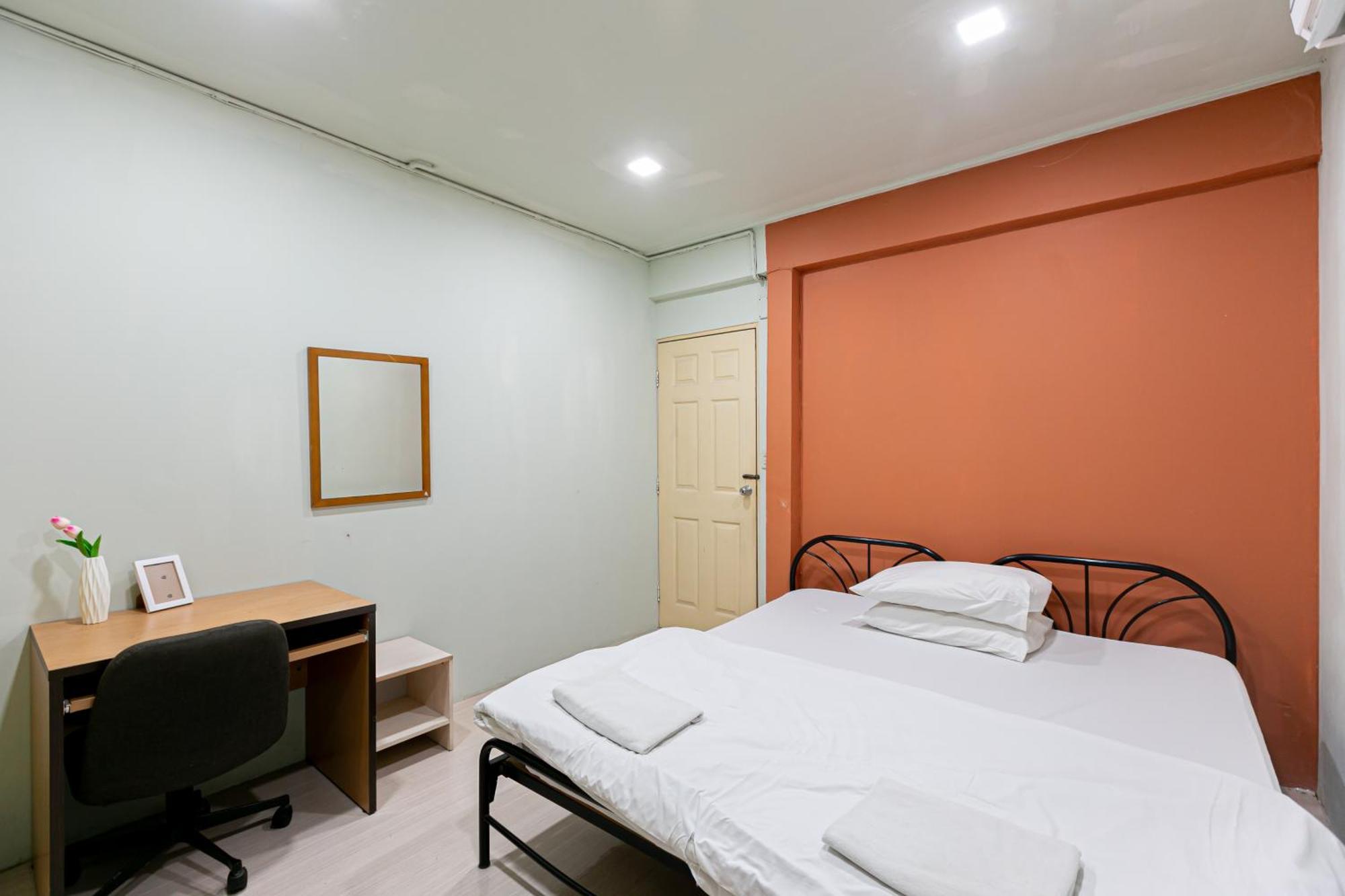 Freesia Saladaeng Silom Apartments กรุงเทพมหานคร ภายนอก รูปภาพ